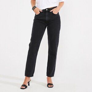 New eticá Finn Slim Straight Jeans